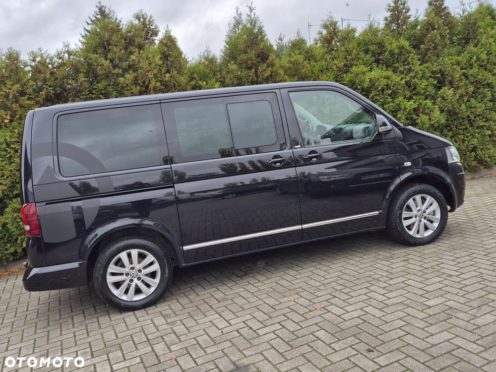 Volkswagen Multivan - 12