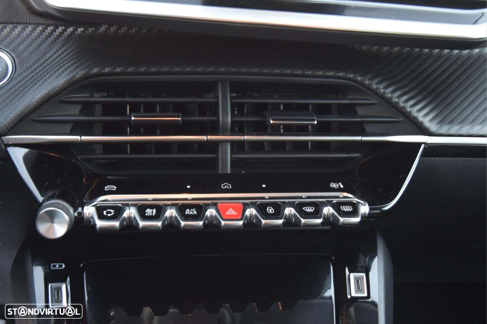 Peugeot 208 1.2 PureTech Allure - 17