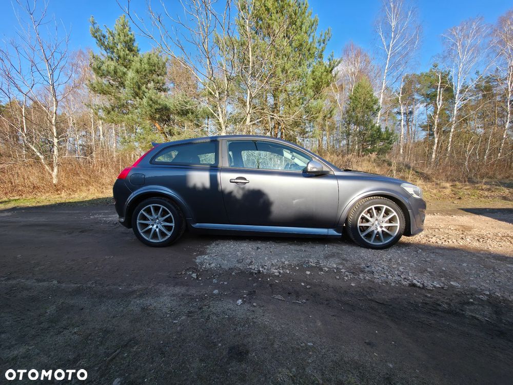 Volvo C30 D2 R-Design - 4