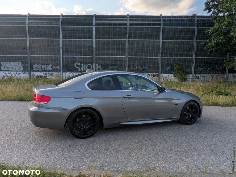 BMW Seria 3 325i - 9