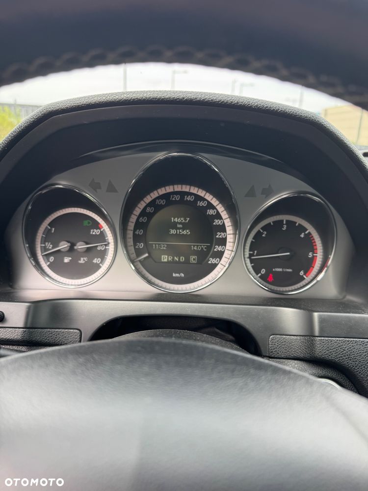 Mercedes-Benz Klasa C 200 CDI DPF Automatik Avantgarde - 12