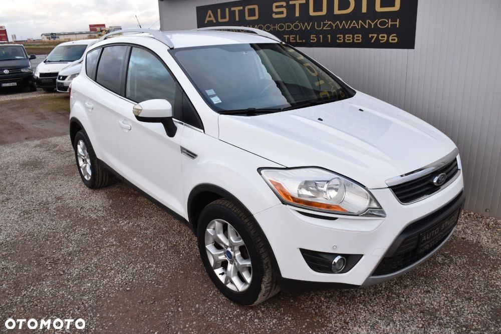 Ford Kuga 2.0 TDCi 2x4 Titanium - 38