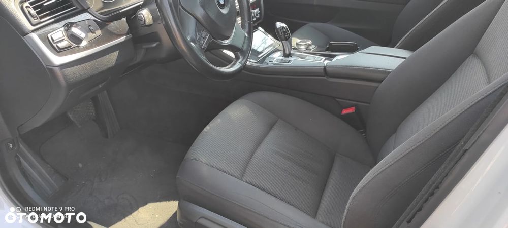 BMW Seria 5 520d Luxury Line - 33