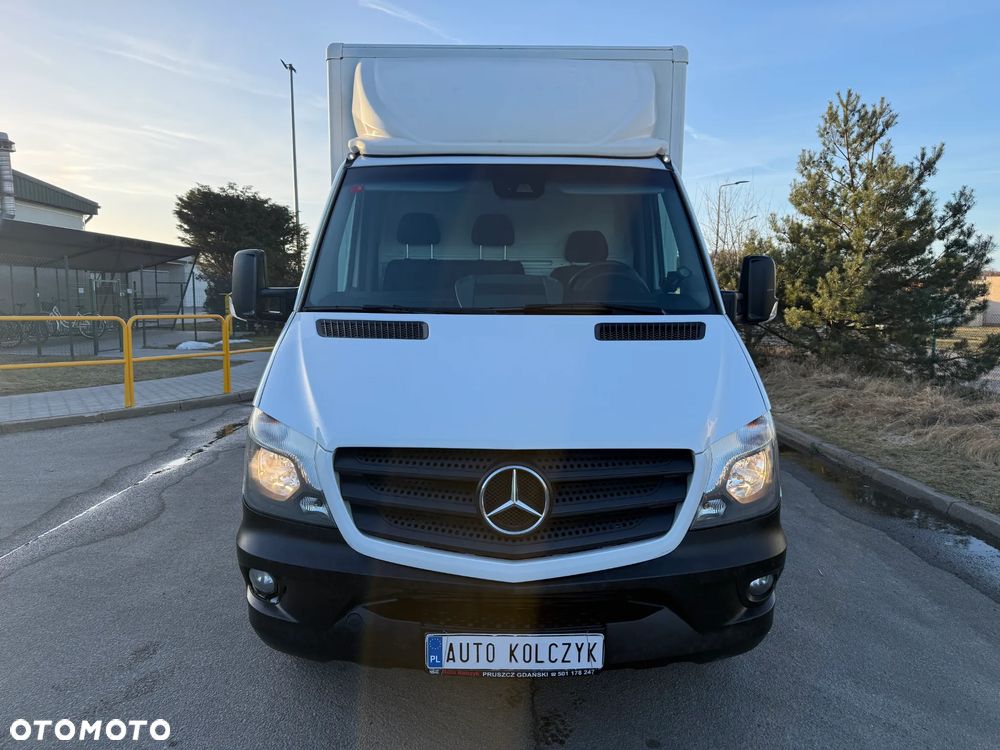 Mercedes-Benz Sprinter - 2