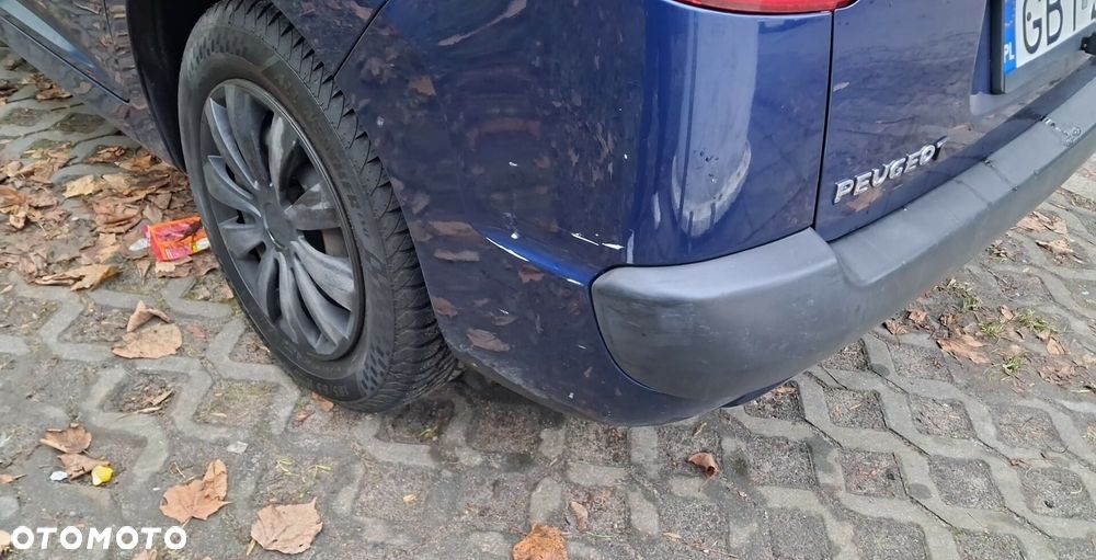 Peugeot 207 - 10