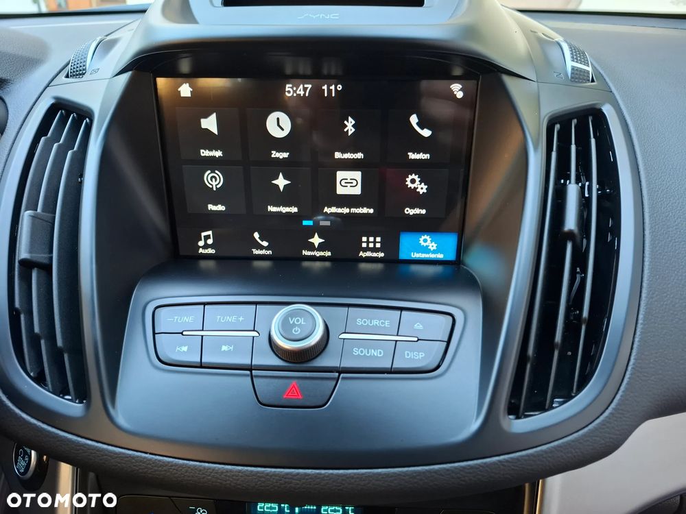 Ford Kuga 1.5 EcoBoost 2x4 Titanium - 18