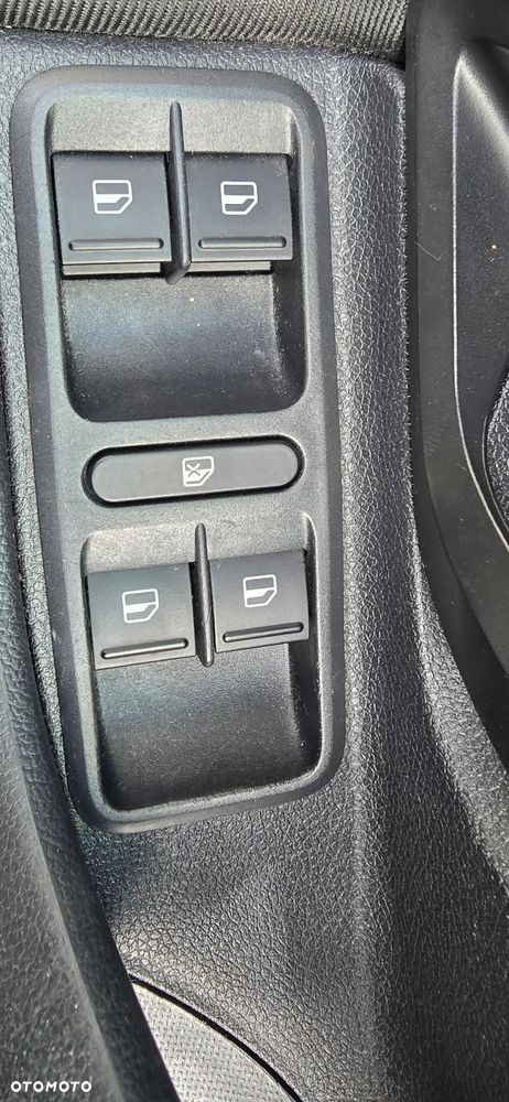 Skoda Fabia 1.2 TSI STYLE EDITION - 9