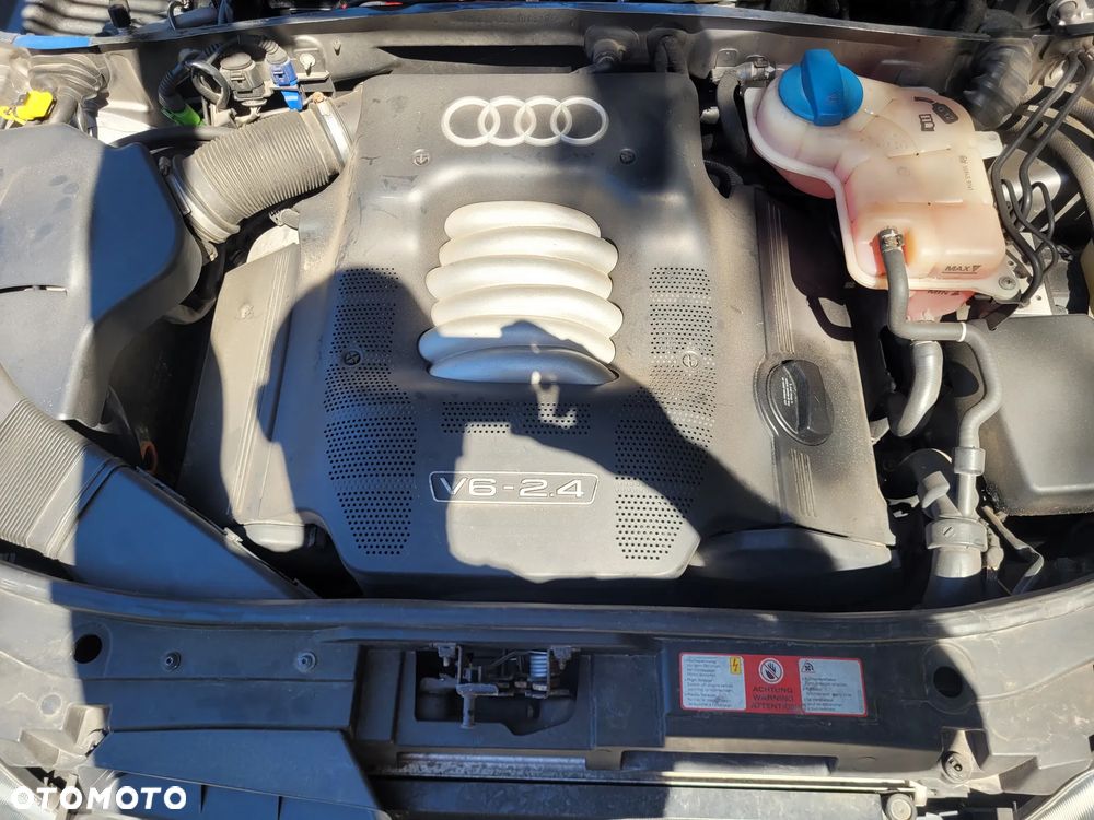 Audi A6 Limousine 2.4 - 15