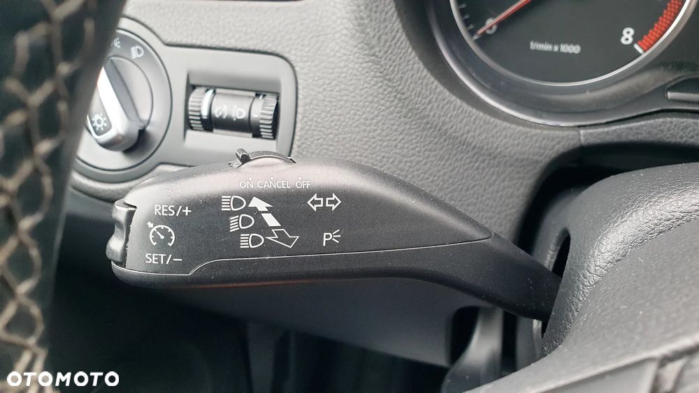 Volkswagen Polo 1.2 TSI Life - 21