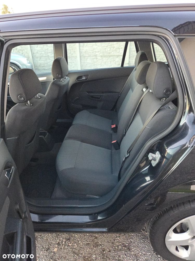 Opel Astra - 30
