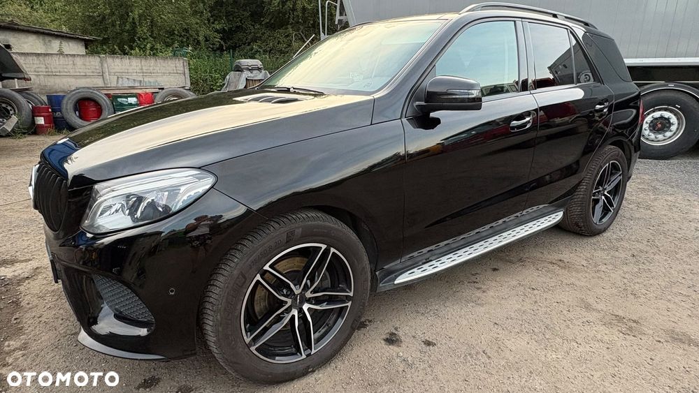Mercedes-Benz GLE 350 d 4-Matic - 10