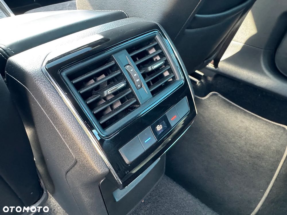 Skoda Superb 2.0 TSI 4x4 Sportline DSG - 18
