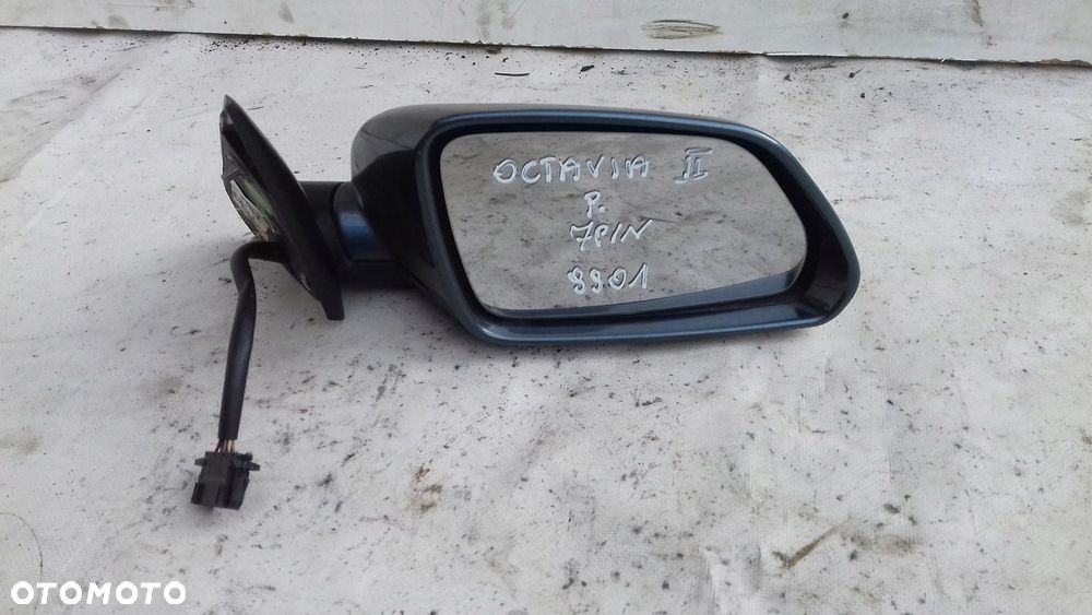 LUSTERKO PRAWE ELEKTRYCZNE 7PIN SKODA OCTAVIA II 2 04-08 9901 - 1