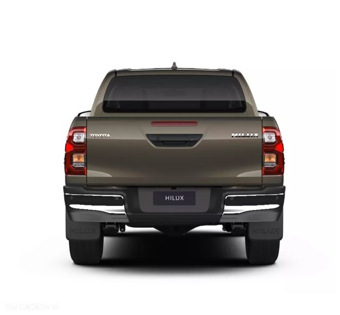 Toyota Hilux Podwójna Kabina - 7