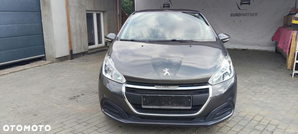 Peugeot 208 - 17