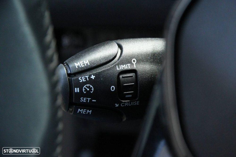 Peugeot 208 1.2 PureTech Active - 14