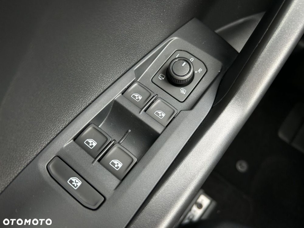 Volkswagen T-Cross - 24