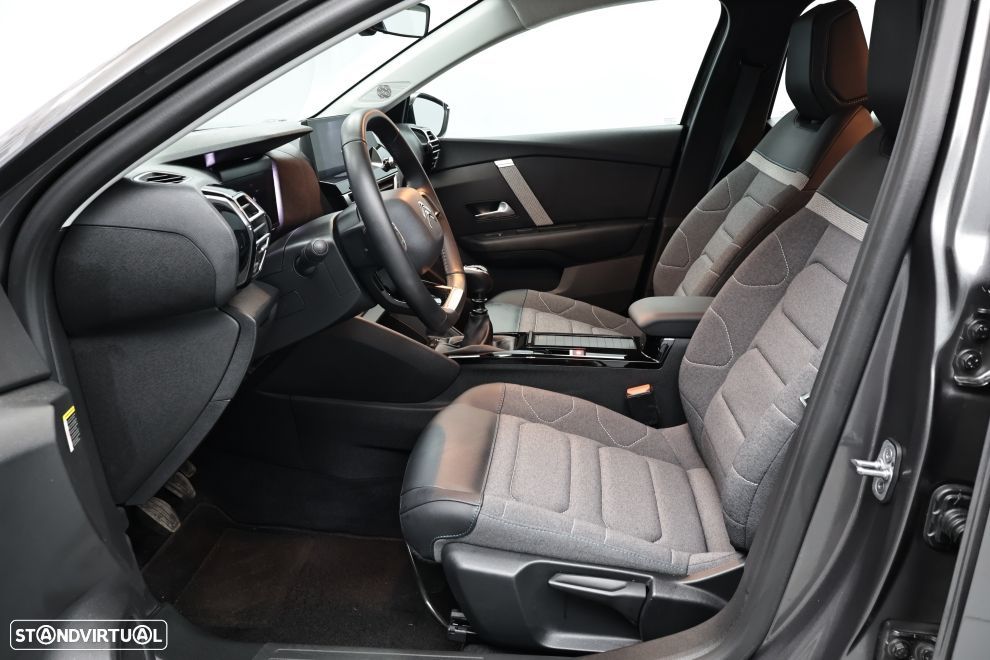 Citroën C4 1.2 PureTech Plus - 24