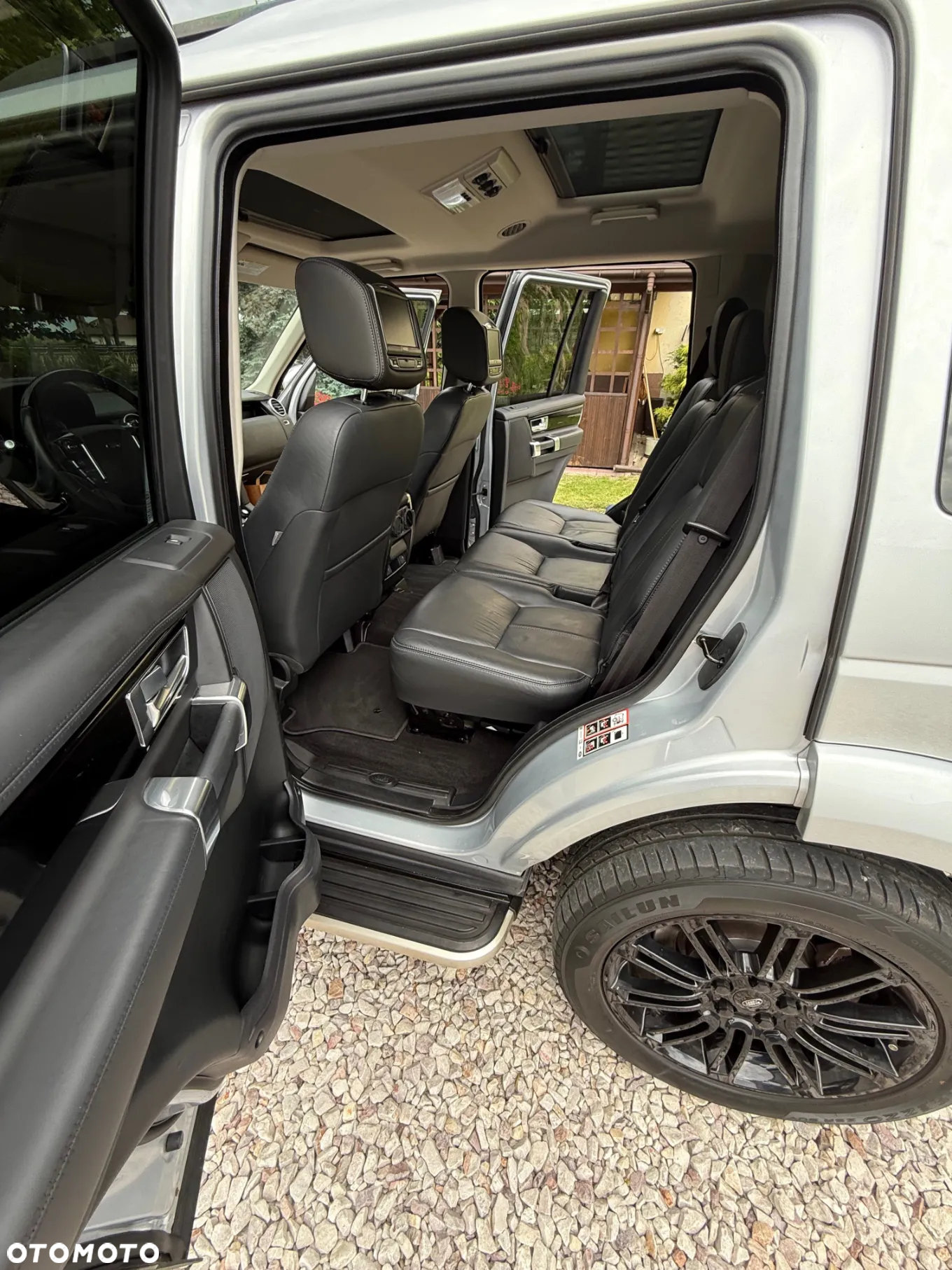 Land Rover Discovery 3.0 Si6 HSE Luxury - 15