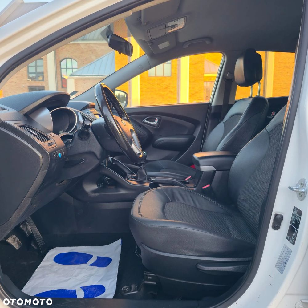 Hyundai ix35 - 13