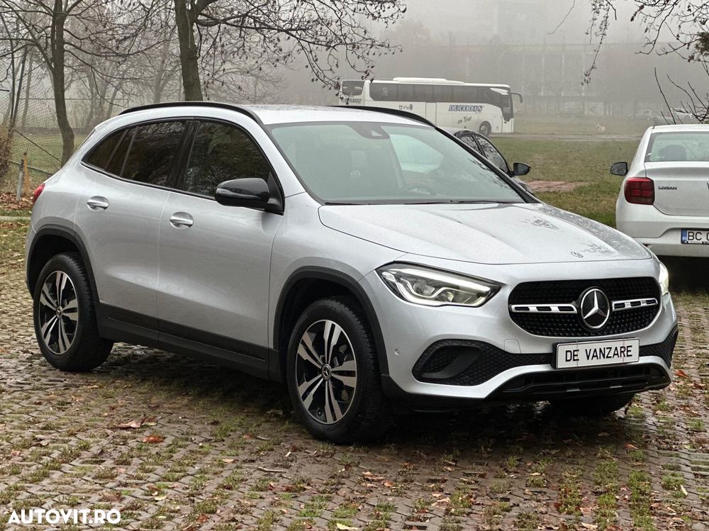 Mercedes-Benz GLA 180 d Aut. - 2