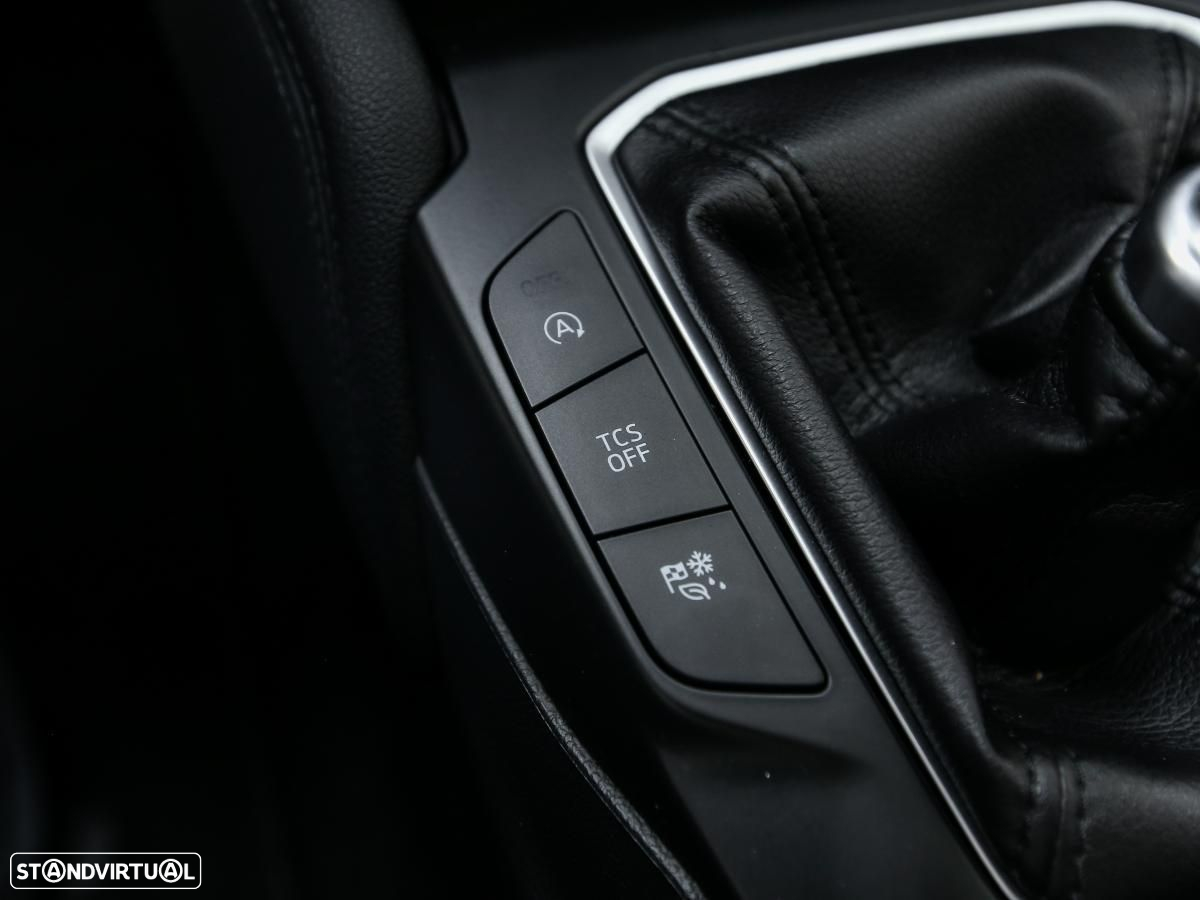 Ford Focus 1.5 TDCi EcoBlue Active - 24