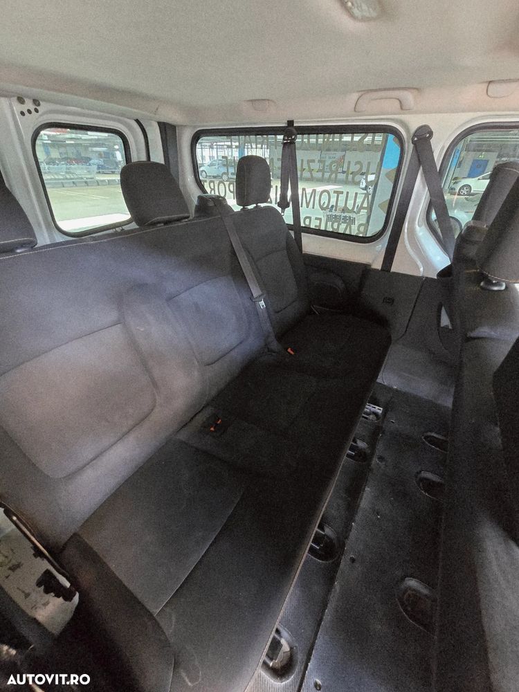 Renault Trafic Combi L2H1 7+1 Expression - 11