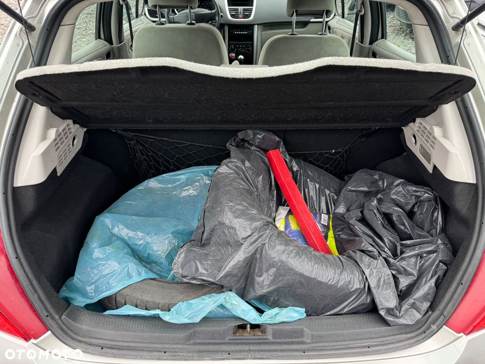 Peugeot 207 1.4 HDi Trendy - 20