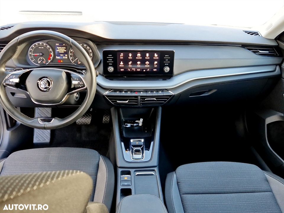 Skoda Octavia 2.0 TDI DSG Ambition - 13