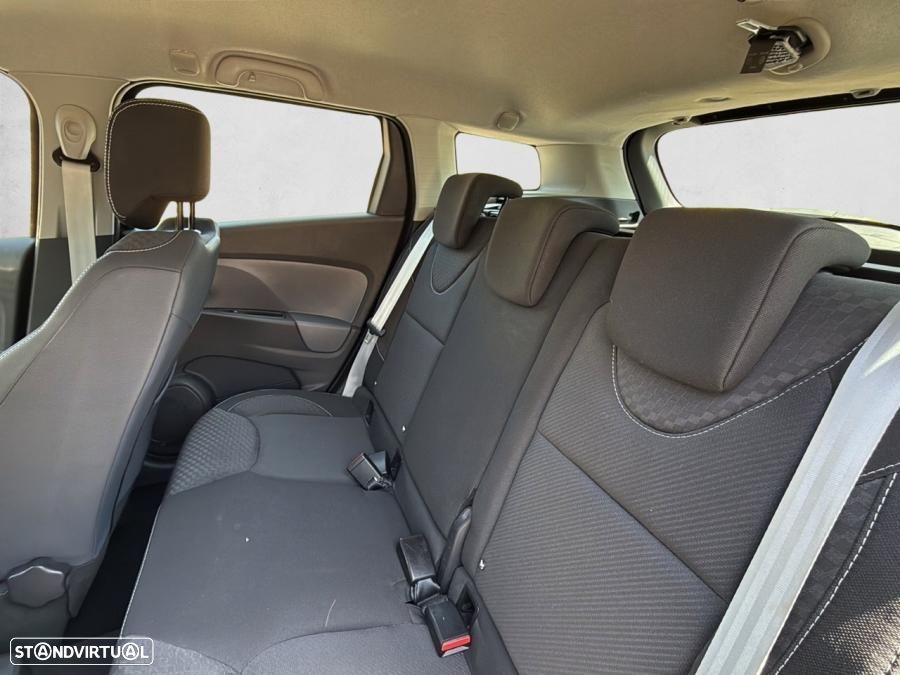 Renault Clio Sport Tourer 1.2 TCE GT EDC - 14