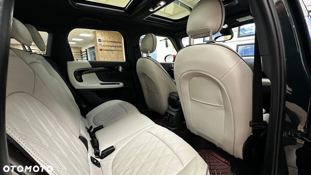 MINI John Cooper Works ALL4 sport - 5