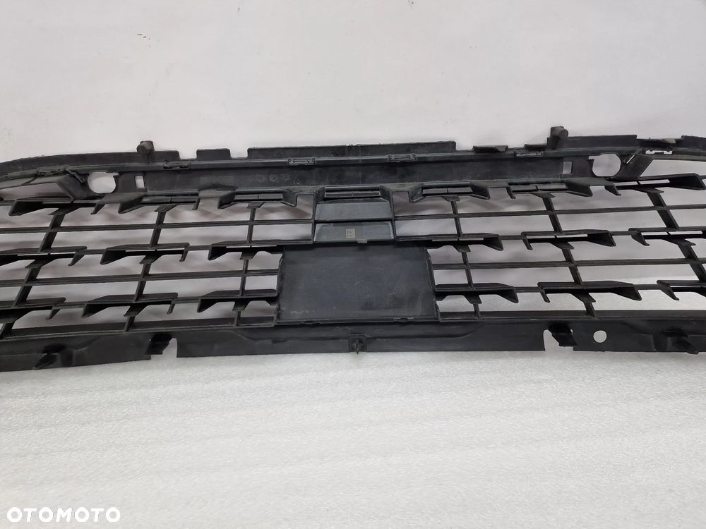 RENAULT CAPTUR II 19- KRATKA ŚRODKOWA ZDERZAKA PRZEDNIEGO PRZÓD / SPOJLER POD ZDERZAK PRZEDNI PRZÓD , NR 620260503R , NR AUKCJI KR405 - 16