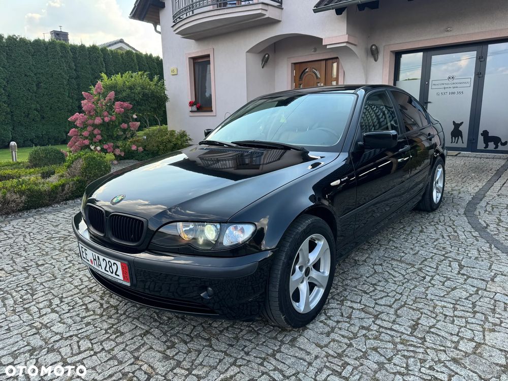 BMW Seria 3 318i Edition Exclusive - 1