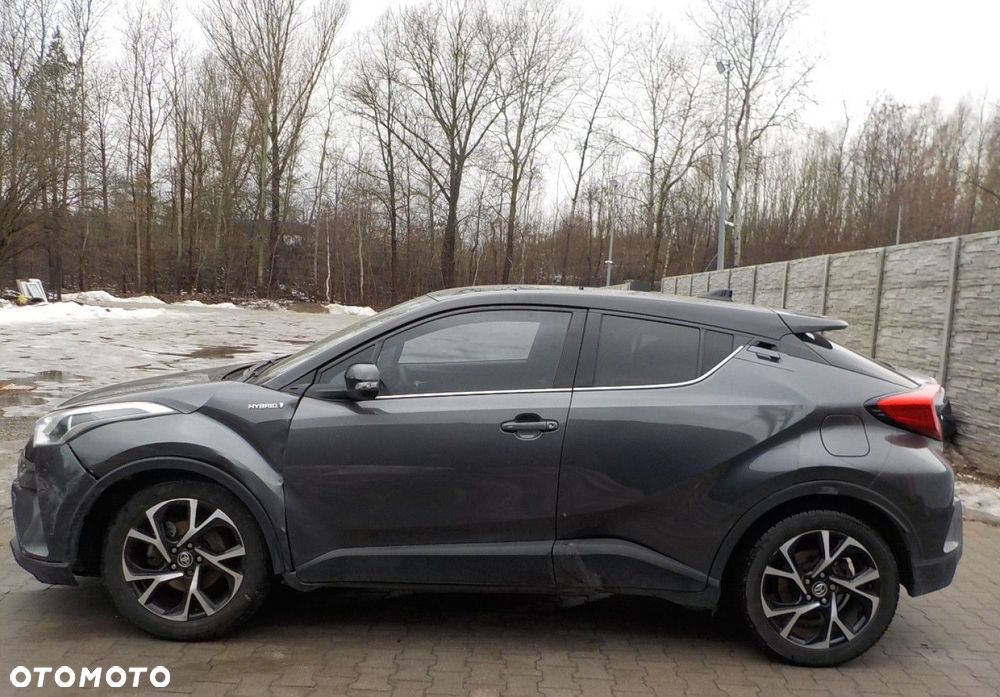 Toyota C-HR - 8