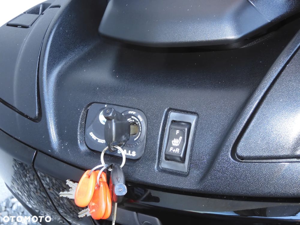 Suzuki Burgman - 18