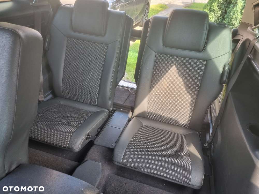 Opel Zafira 1.8 Cosmo - 27