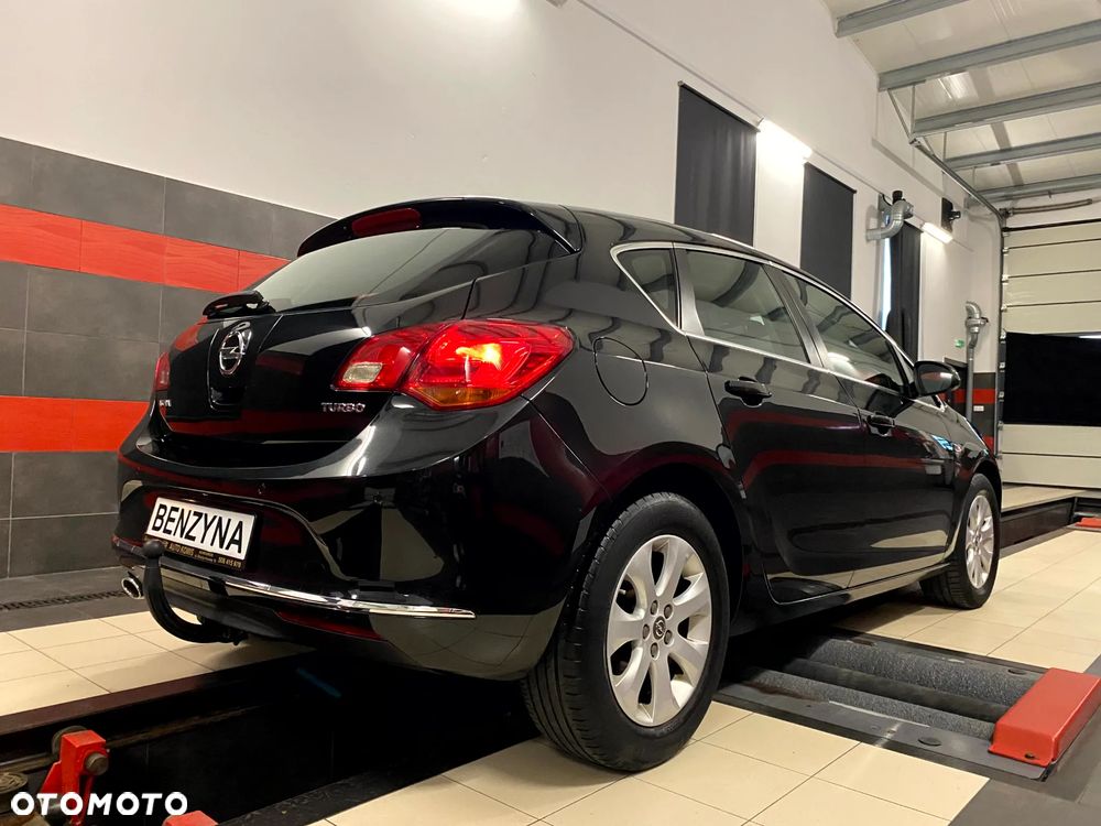 Opel Astra 1.4 T Cosmo S&S - 10