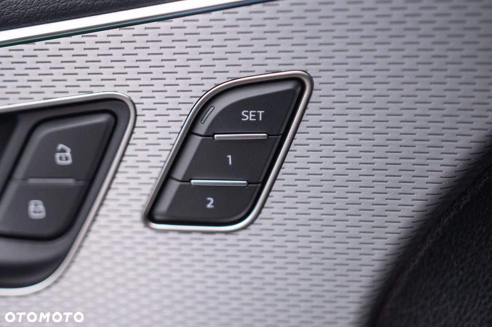Audi SQ8 TFSI Quattro Tiptronic - 19