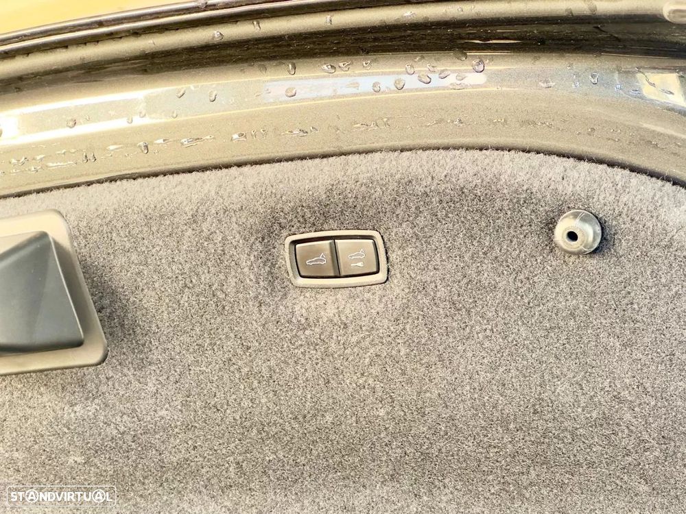 Porsche Taycan 4S - 11