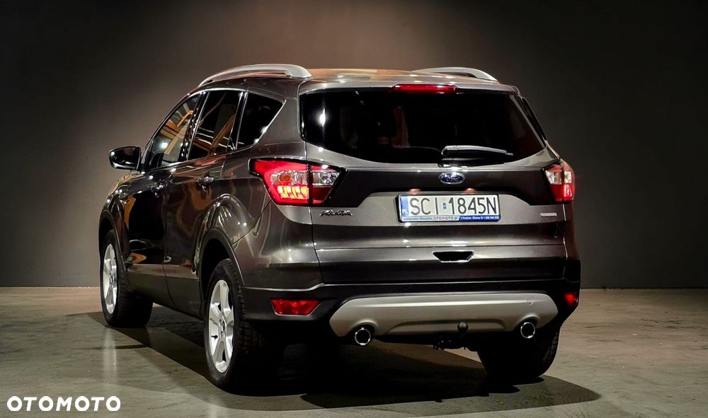 Ford Kuga - 25