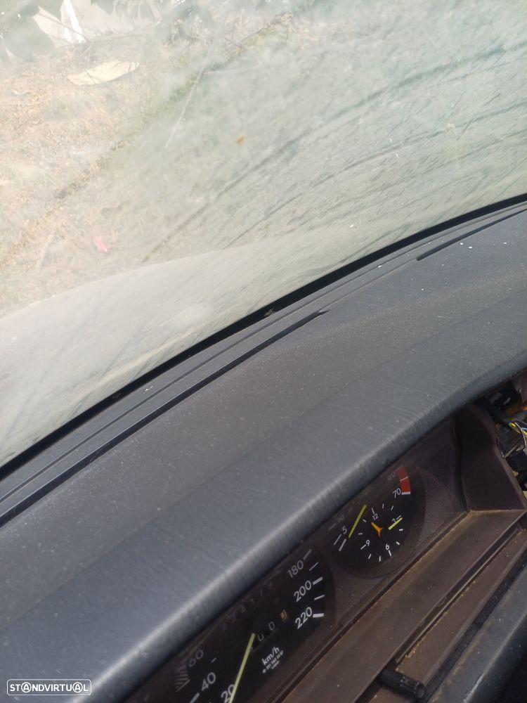 Mercedes-Benz W201 (1982-1993) 190 E 1.7 - 21