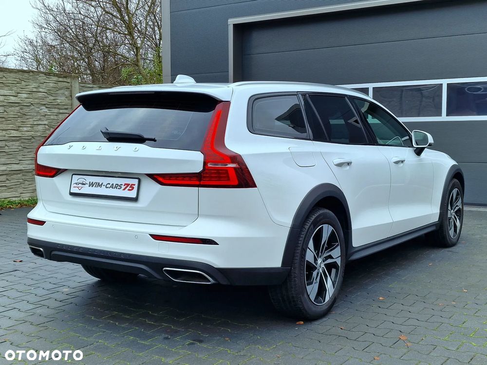 Volvo V60 Cross Country D4 AWD Geartronic - 11