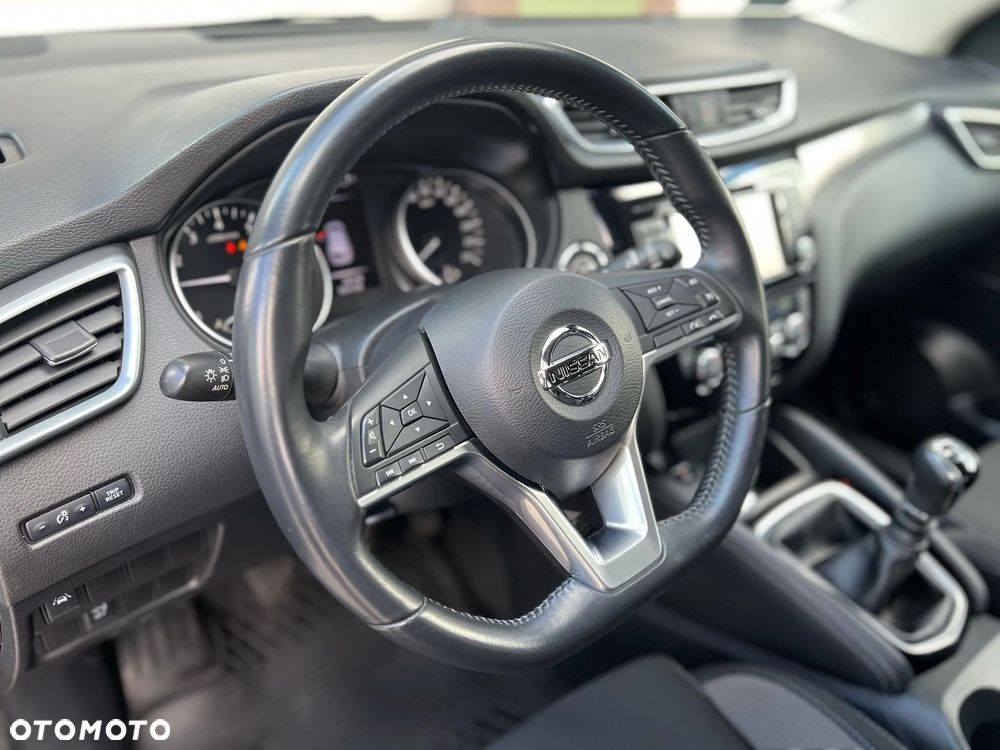 Nissan Qashqai 1.6 DIG-T N-Connecta - 3