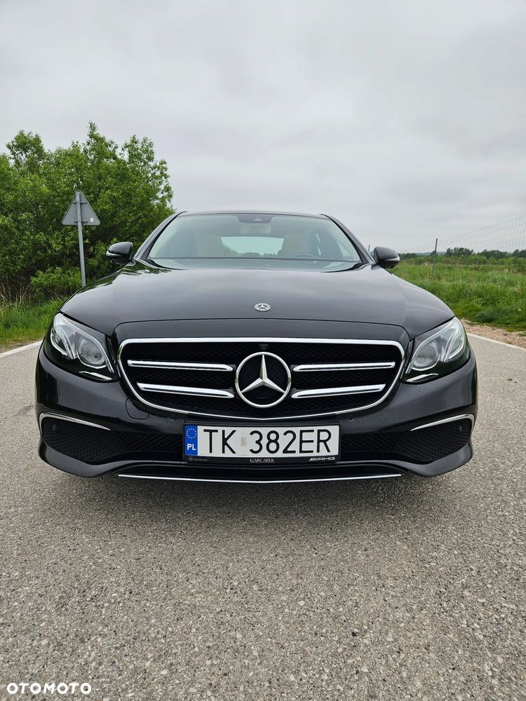 Mercedes-Benz Klasa E 220 d 4-Matic 9G-TRONIC - 8