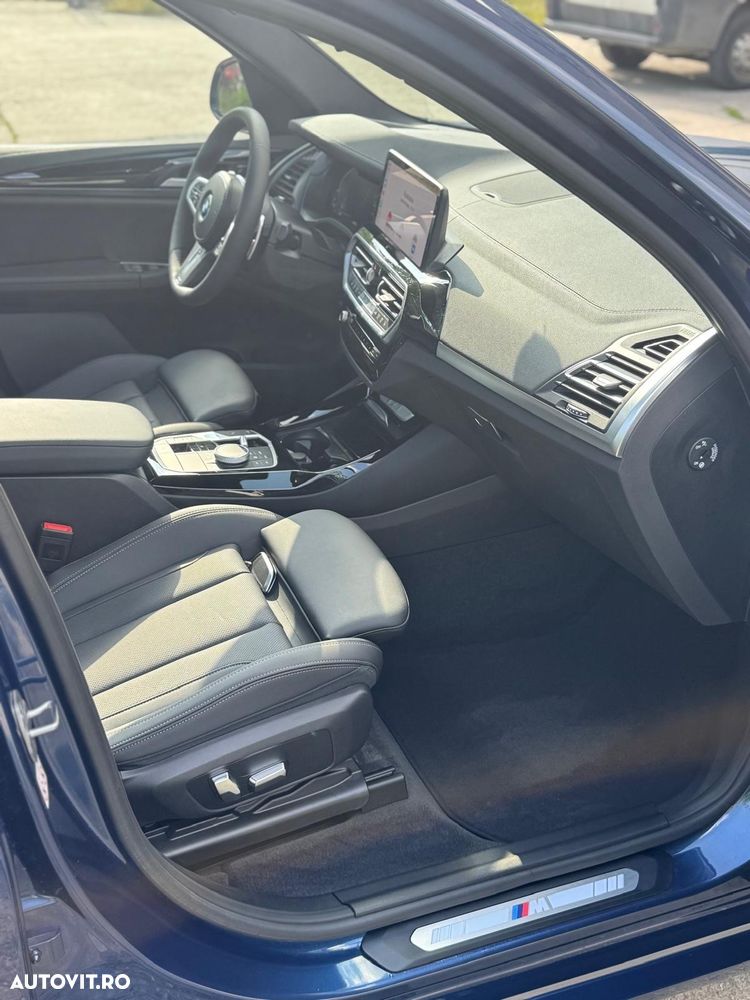 BMW iX3 - 10