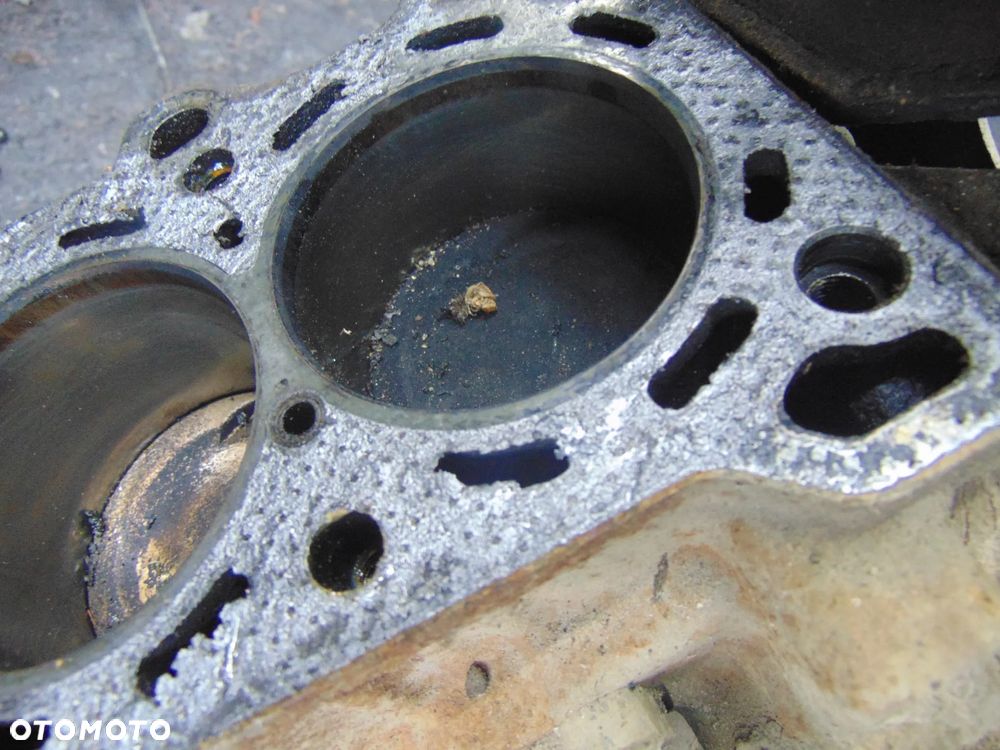 Dół silnika Chevrolet aveo 1,2 B12S1 - 4