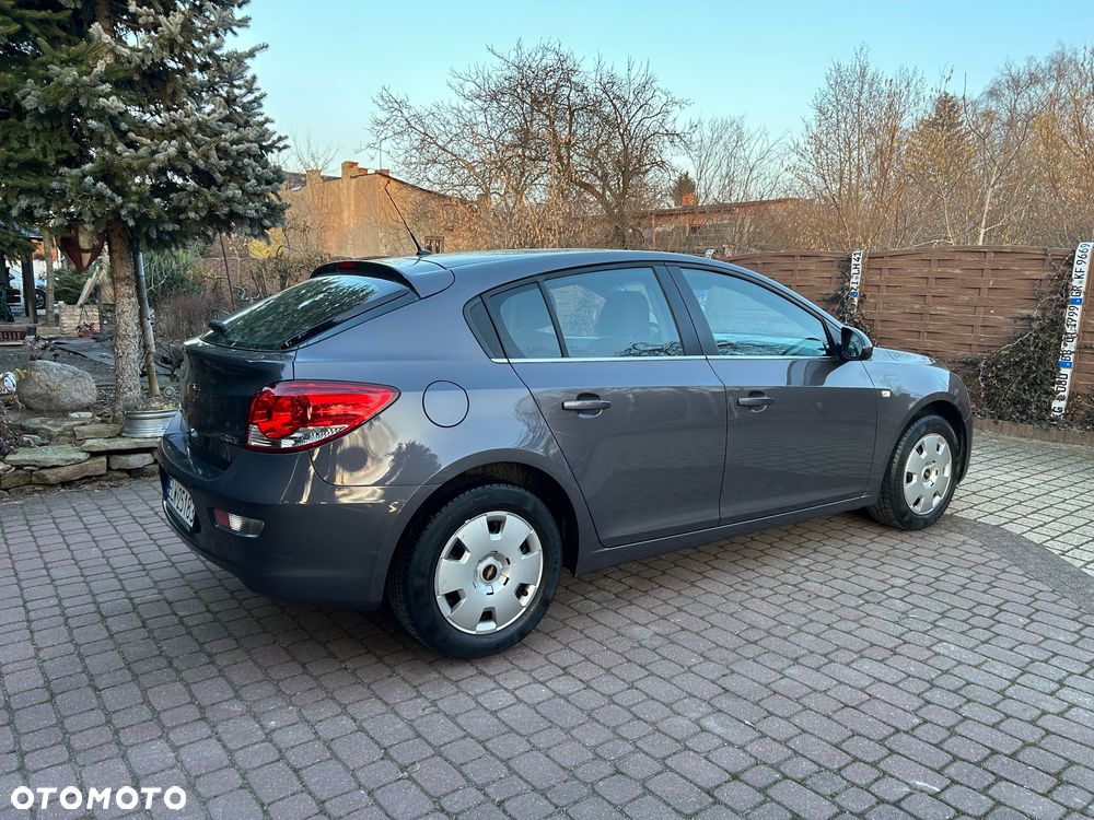 Chevrolet Cruze 1.8 LTZ - 6