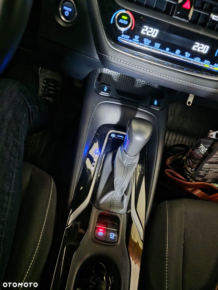 Toyota Corolla 1.8 Hybrid Comfort - 13