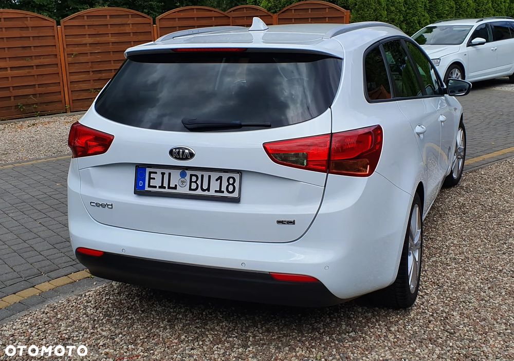 Kia Ceed 1.6 CRDi L - 10