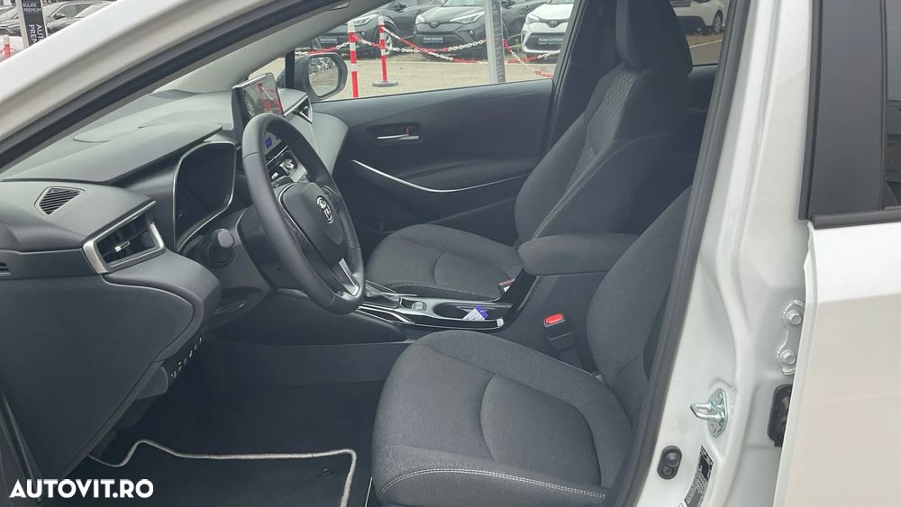 Toyota Corolla 1.8 HSD Dynamic - 13
